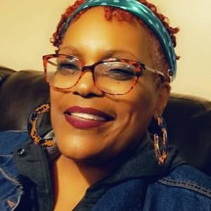 Meet your Posher, Denise